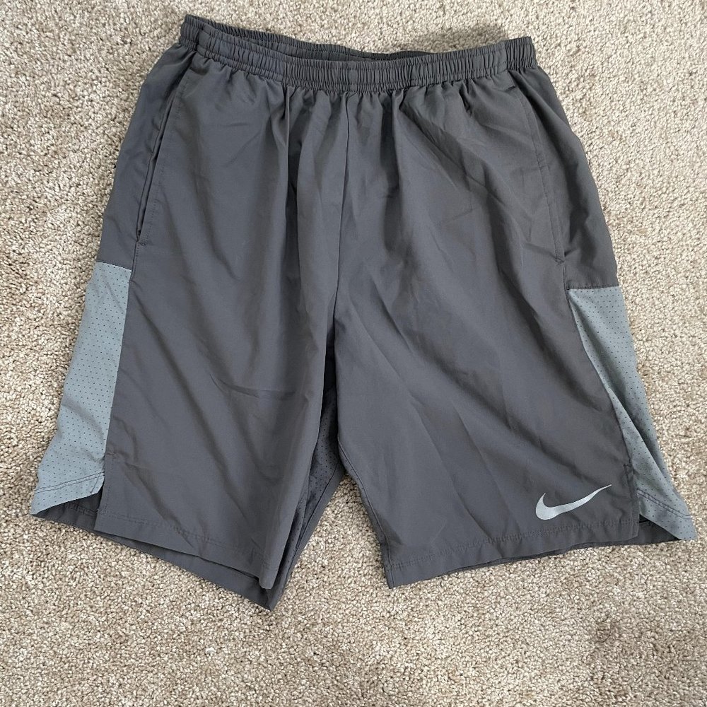 Nike Dri-Fit Grey 7" Short Lined (M)